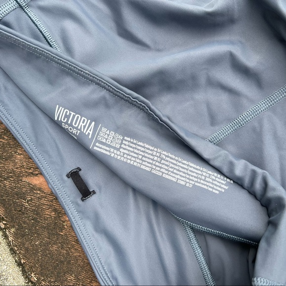 Victoria Secret Sport charcoal gray leggings size medium - Picture 5 of 6